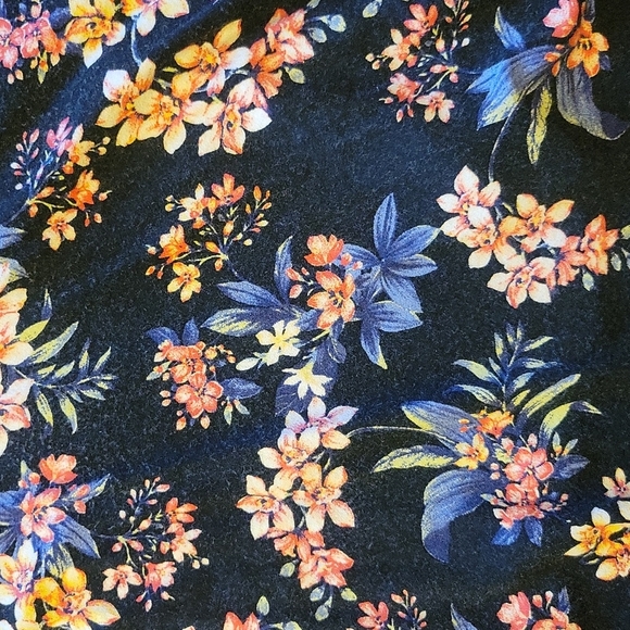 American Eagle tank Size Small - Picture 2 of 8